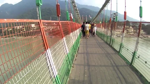 Lakshman Jhula Video stock 143644805