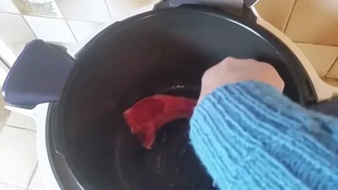 Lamb chops browning in a casserole dish Stock-Footage 336639087
