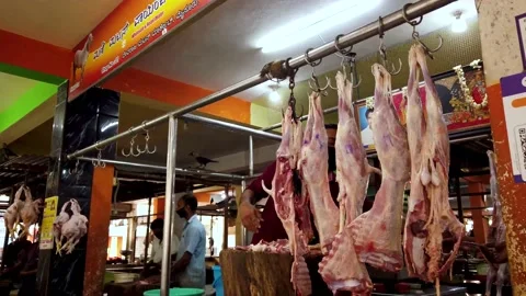 Lamb meat displayed in the Mutton market in Mysuru, India. Vidéo 153408830