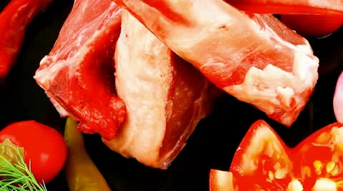 Lamb ribs and vegetables 库存影片 24828236