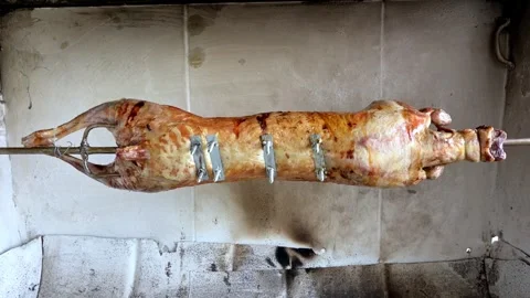 Lamb on the spit 스톡 동영상 332997643