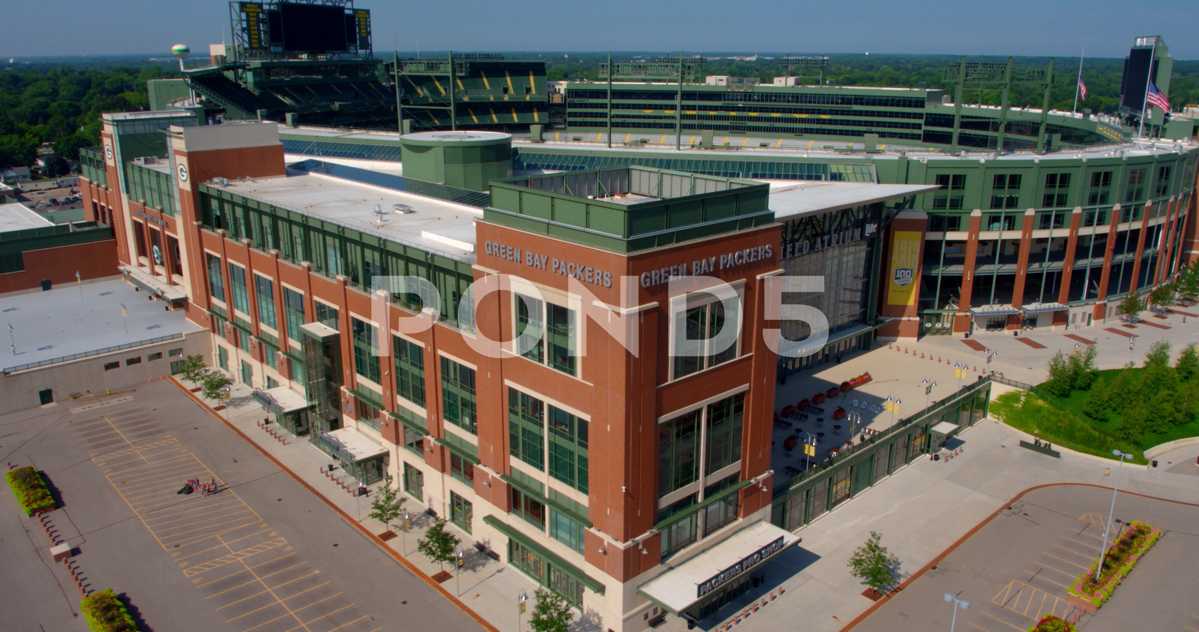 Green Bay Packers Pro Shop editorial stock image. Image of field