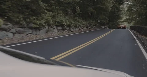 Lamborghini mountain drive 2 스톡 동영상 105122081
