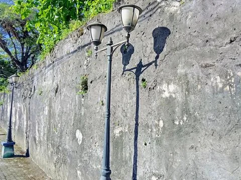 Lampposts, shadow from lampposts Foto stock