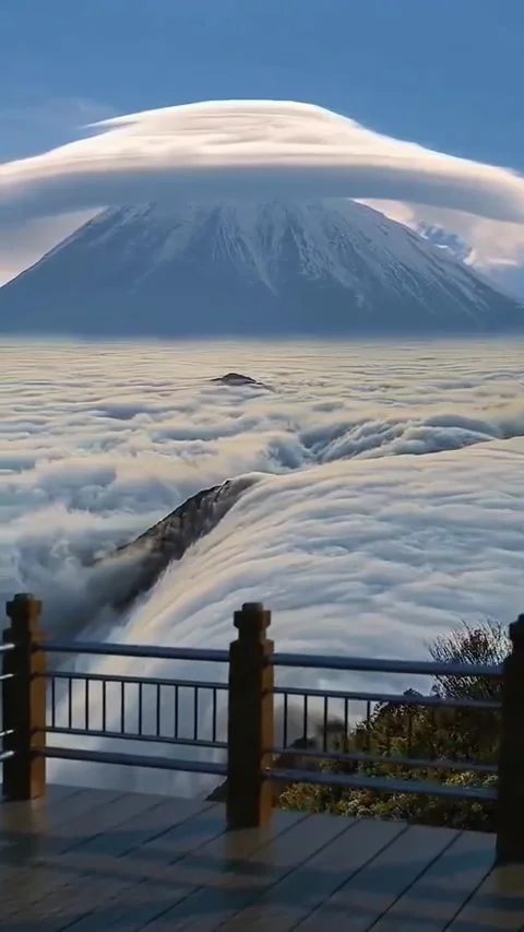 The land above the clouds Stock Footage 244473694