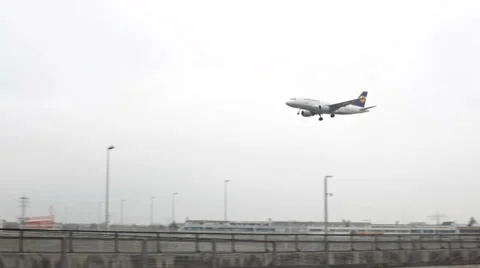 Landing approach Видео 34297220