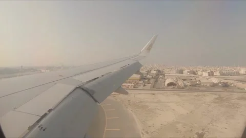 Landing in Bahrain 스톡 동영상 231221998