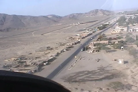 Landing in the desert 動画素材 95803