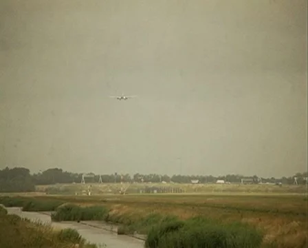 Landing klm airplane Stock Footage 7134653