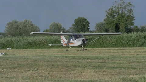 Landing of a plane  Stock Footage 133226171