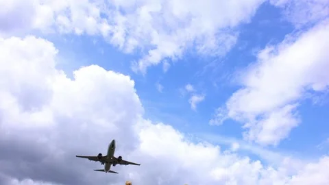 Landing the plane. Stock Footage 194411675