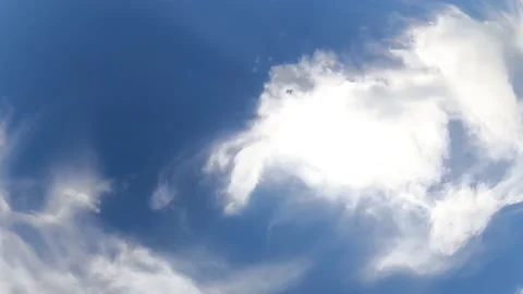 Landscape with clouds in motion on the highway Vídeo Stock 200124193