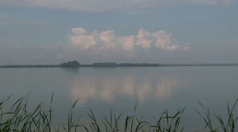 Landscape With Clouds Over Lake 库存影片 44727156