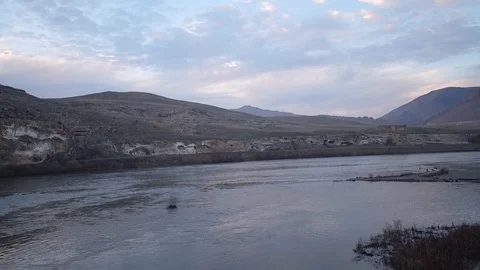Landscape of eastern turkish city batman and old ruins around the river Stock Footage 113600151