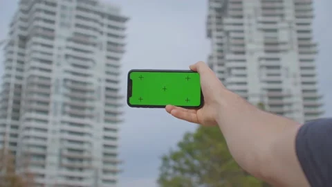 Landscape iphone green screen mockup with city buildings, city views 库存影片 218467150