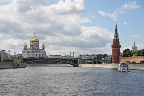 The landscape of the Moskva River with Cathedral of Christ the Savior, Russia Stock Photos