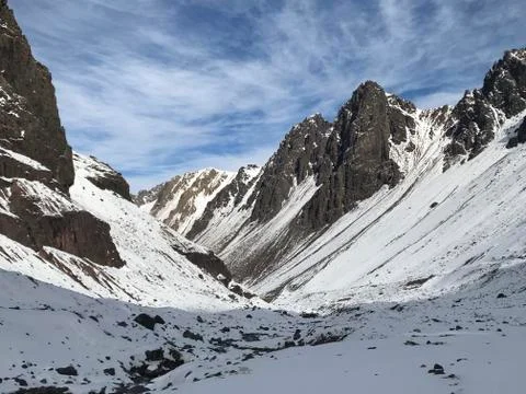 Landscape of mountain snow and valley Stock-Fotos