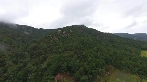 Landscape with mountains and clouds	 스톡 동영상 310930576