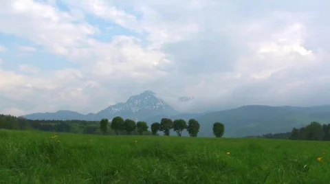Landscape with Mountains and Clouds - Time Lapse 库存影片 752647