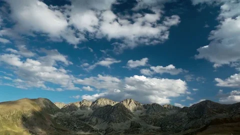 Landscape of mountains and sky with fast movement of clouds.Hyper lapse Stock Footage 79789533