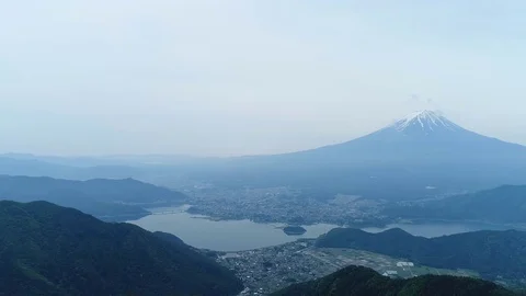 Landscape of Mt. Fuji Stockbeeldmateriaal 80517576