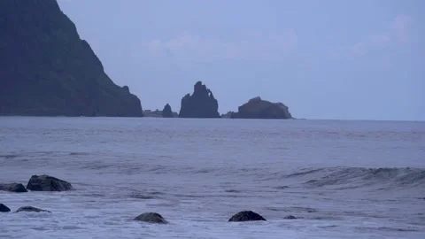 Landscape of ocean waves and rocks and cliffs Stock Footage 172068705