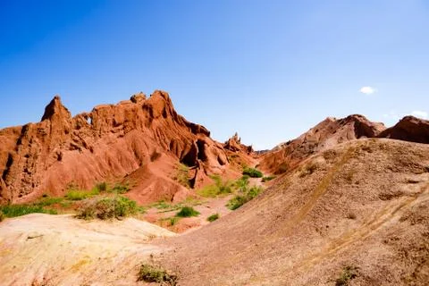 The landscape of the red mountains 库存照片