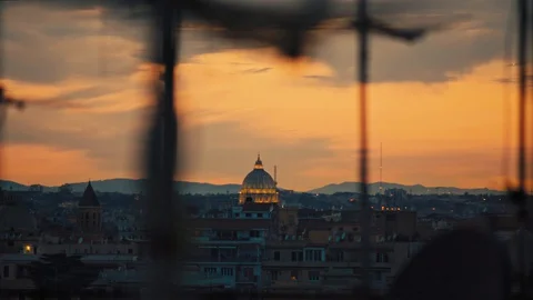 Landscape in Rome with Saint Peter on the right at sunset with antennas Video stock 128357378