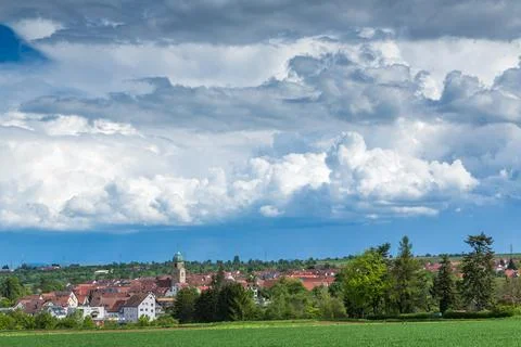 Landscape with summer thunderstorm clouds Foto stock