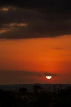 Landscape / Sunset. Vertical shot of a dramatic, orange and red sunset with.. 스톡 사진