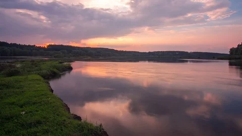 Landscape time lapse of beautiful sunset sky over Desna river in Ukraine. 動画素材 72534718
