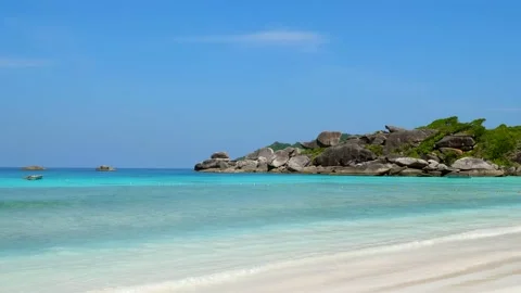 Landscape View to Beach with Clear Turquoise Sea Water in Hot Summer Day Видео 151917867