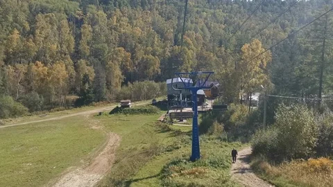 Landscape with a view of the cable car. Listvyanka, Russia Vídeo Stock 139569593