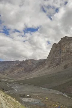 Landscape view of flowing river in between dry mountains in Darcha-Padum road. Stock Photos