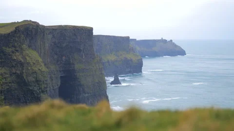 Landscape View Of Irish Cliffs Of Moher, 4k Vídeos de archivo 176851911