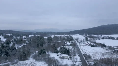 Landscape View of Small Vermont Town, Snowing in December Stock Footage 167869207
