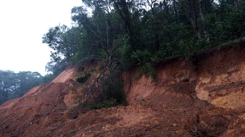 Landslide 動画素材 116647085