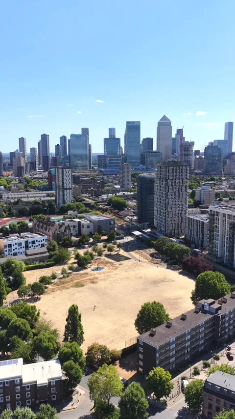 Langdon Park Summer Drought 6K Footage Vertical Video stock 341685687