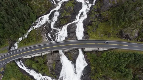 The Langfoss Waterfall Vídeo Stock 84657766