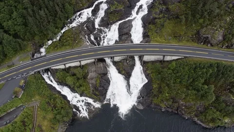 The Langfoss Waterfall Vídeo Stock 84657767