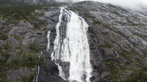 The Langfoss Waterfall Vídeo Stock 88697955
