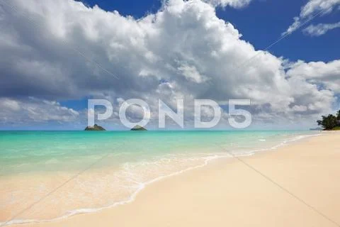 Lanikai Beach and Mokulua Islands, O'ahu, Hawai'i Stock Photos