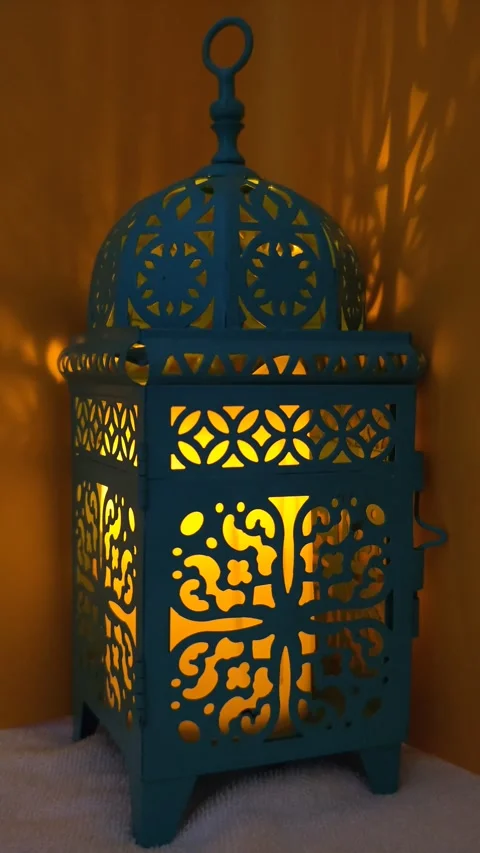 Lantern and light reflections Stock-Footage 330361027