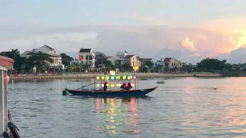 Lantern boat on river, Hoi An old town in sunset Stock Footage 142675147