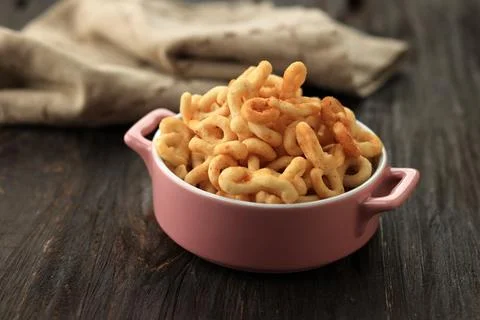 Lanting, Crispy Traditional Javanese Snack made from Cassava Flour, Savory .. Stock-Fotos