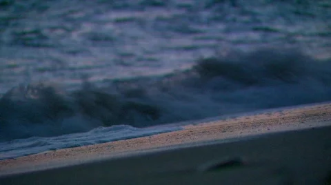 Lapping waves Video stock 89545