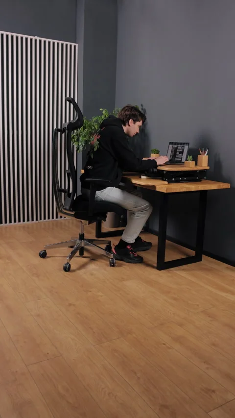 Laptop activities, notebook work, man setup Vidéo 346177110