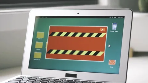 Laptop Computer Antivirus Showing a Warning Message To Warn About an Infectio Video stock 80423651