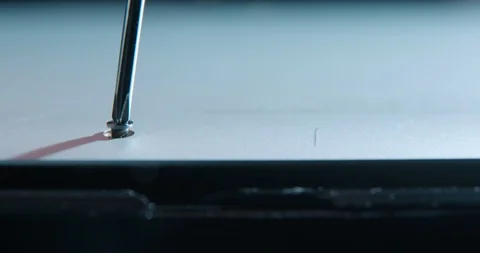 Laptop computer reparation opening and closing close up 4K 库存影片 127404243