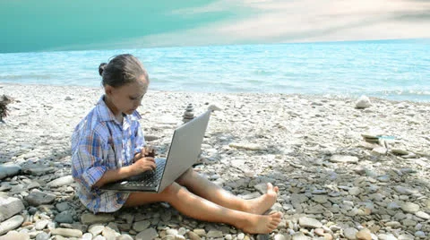 Laptop Video stock 25993282